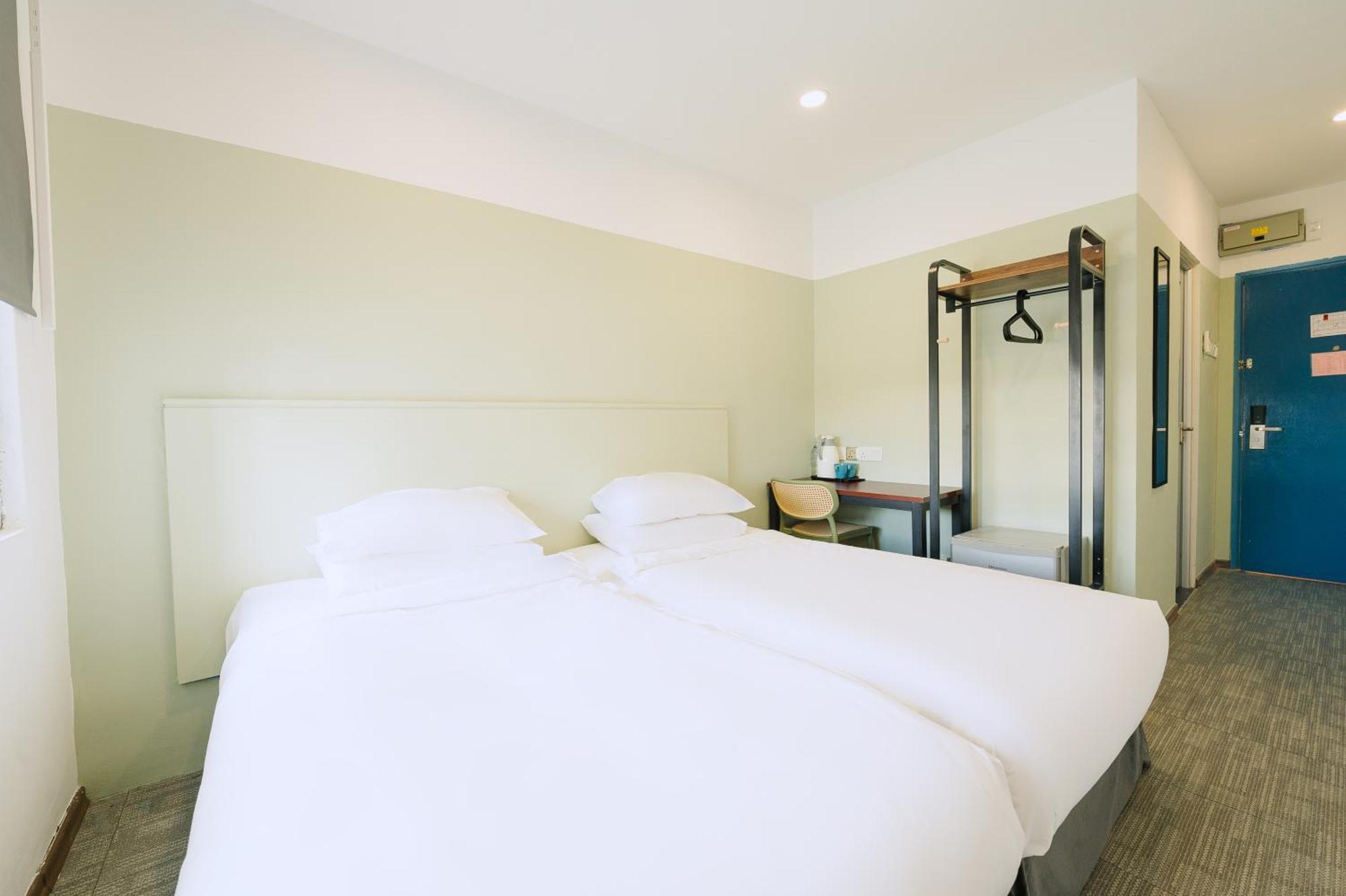 The Concept Hotel Melaka City Esterno foto