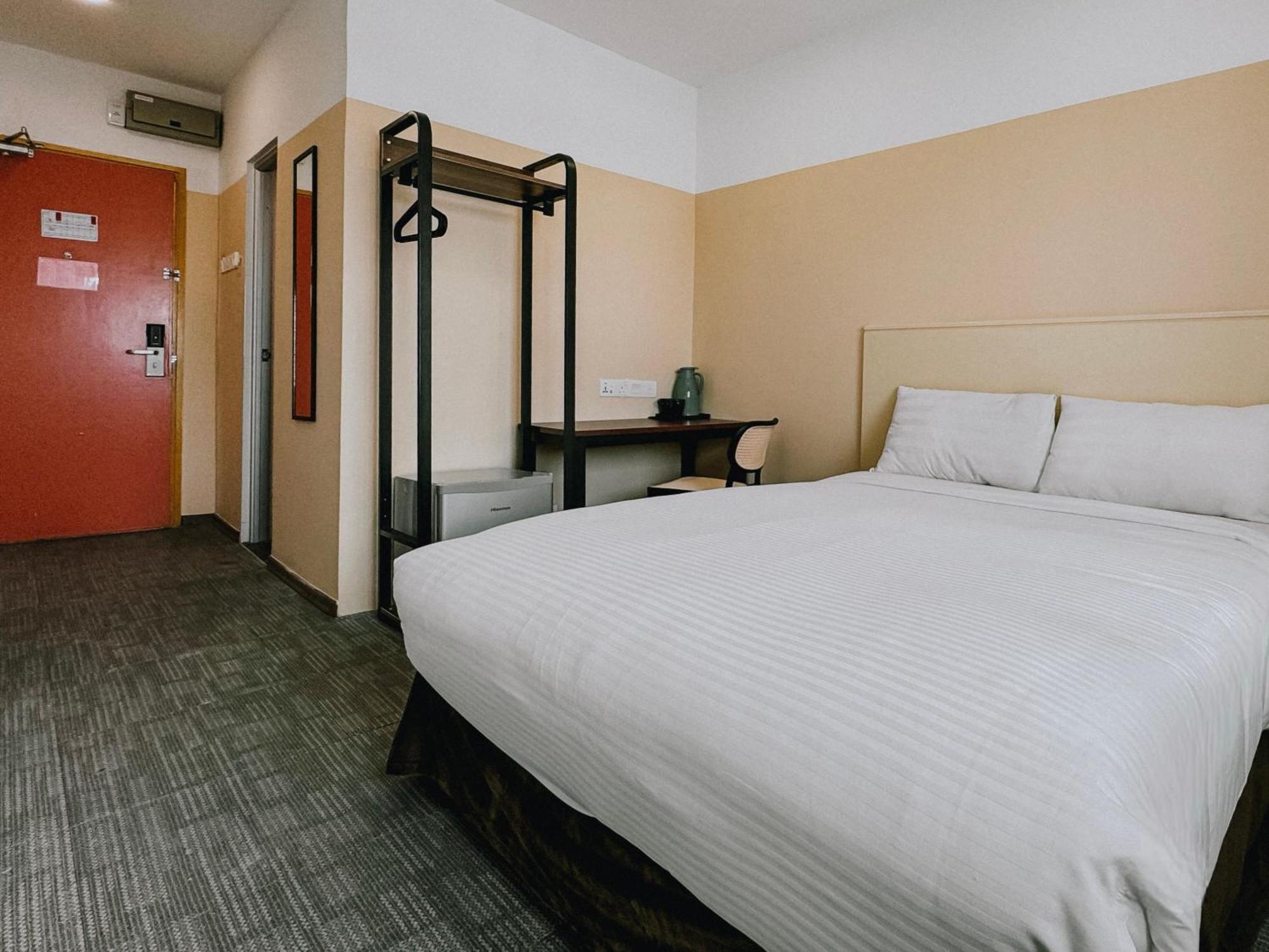 The Concept Hotel Melaka City Esterno foto