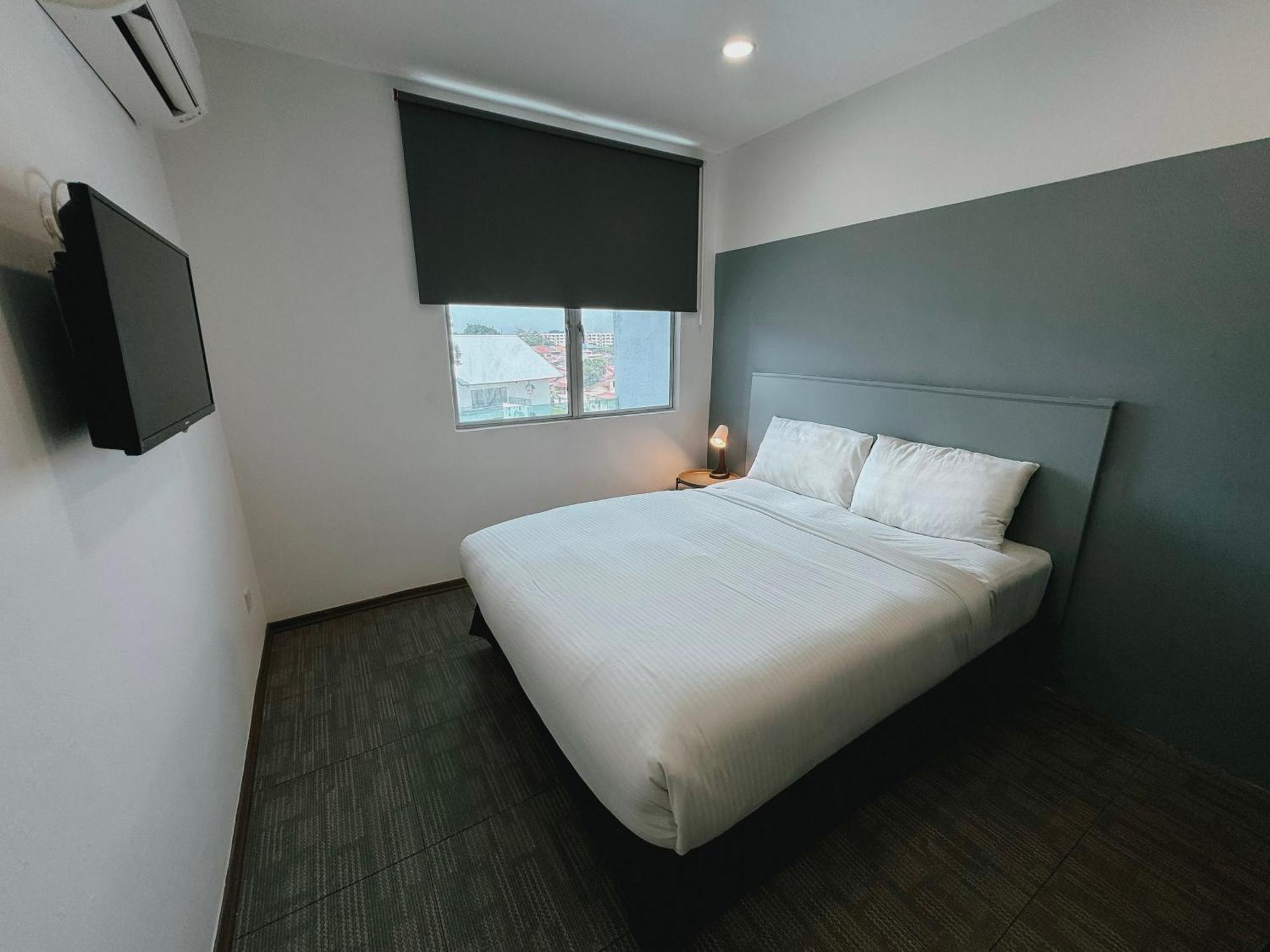 The Concept Hotel Melaka City Esterno foto